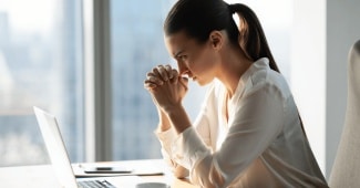 Anxiété de performance : signes, causes et solutions