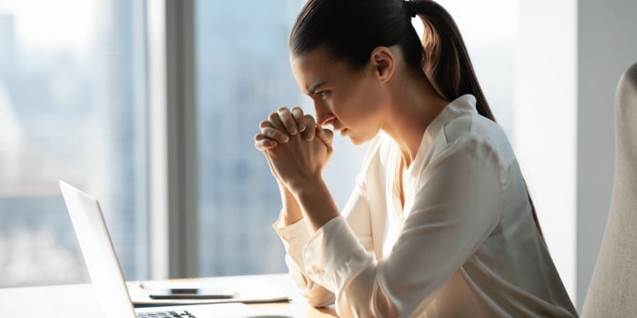 Anxiété de performance : signes, causes et solutions