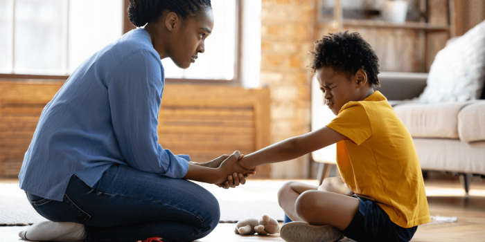 Douleurs osseuses chez l’enfant : faut-il s’inquiéter quand elles deviennent fréquentes ?