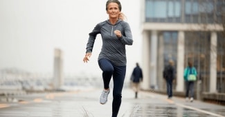 Les effets du sport sur le cerveau : pourquoi l’activité physique rend plus intelligent et heureux ?