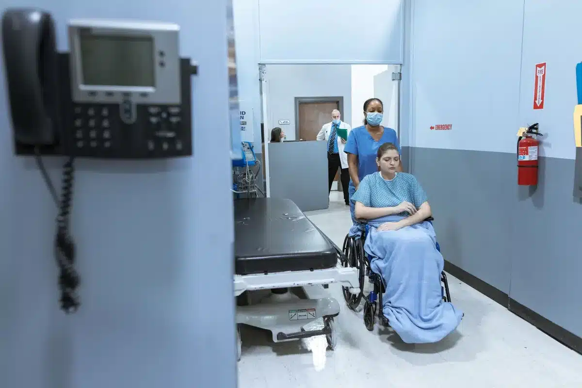 Patient arrivant aux urgences hospitalières pour une prise en charge